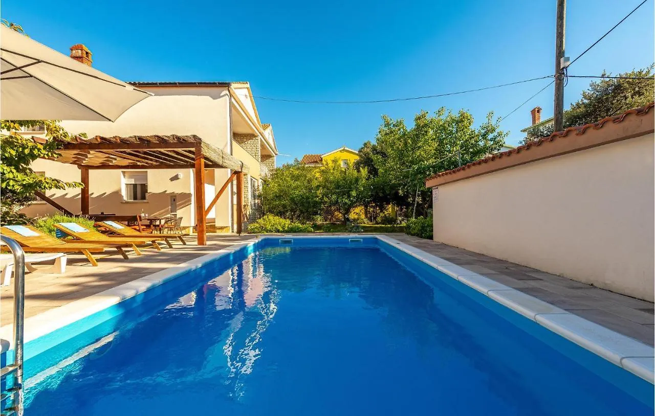 Gorgeous Home In Vrsi With Outdoor Swimming Pool 0*,