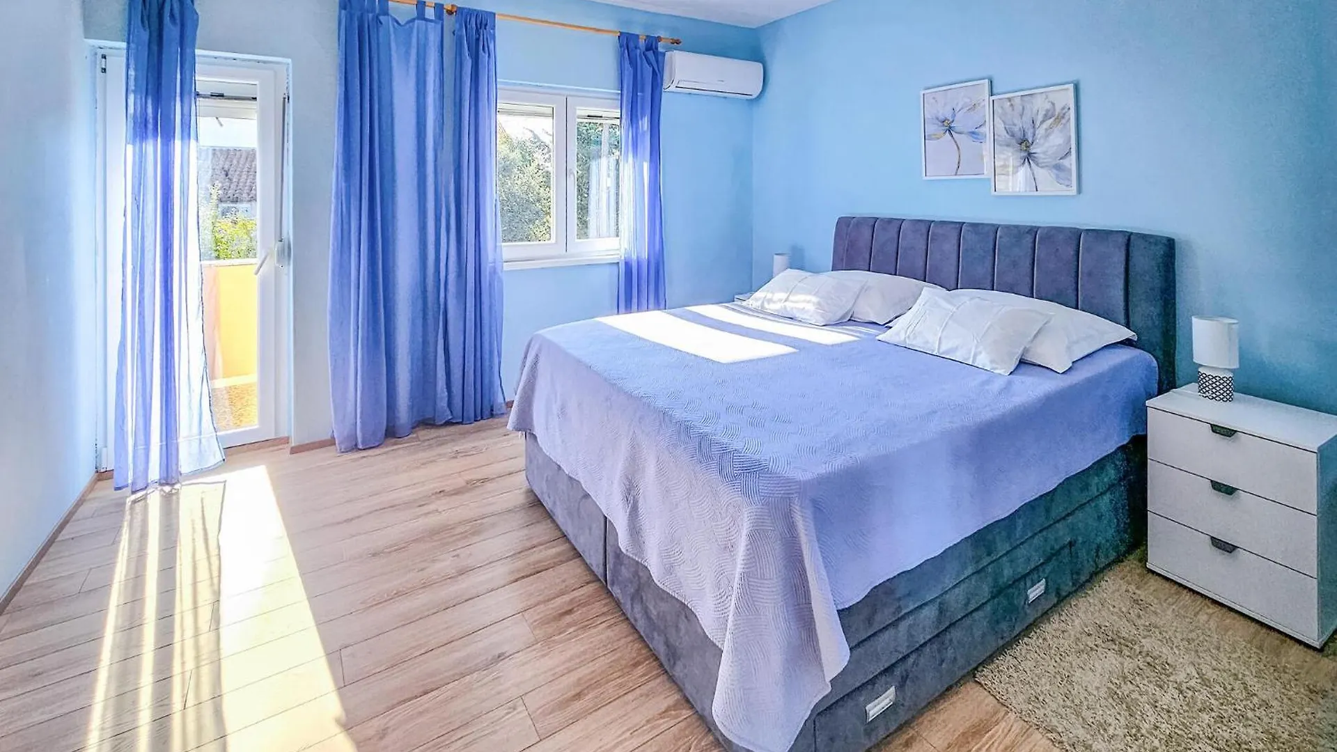 Holiday home Gorgeous Home In Vrsi With Outdoor Swimming Pool